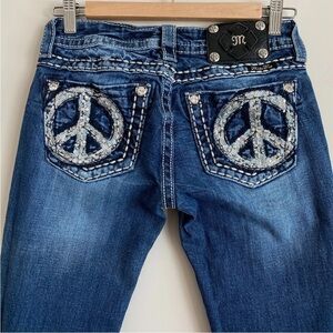 Miss Me Jeans Signature Boot Cut Low-Rise Bling Rhinestone Peace Signs Sz 26